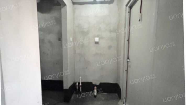 格局好 电梯房 集中供暖 107国道旁出行方便-卫生间