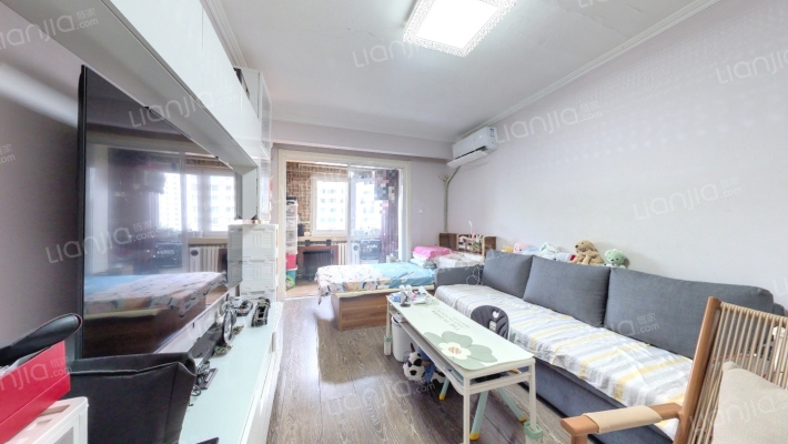 青年路51号二手房实景图