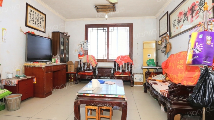 武装部小区二手房实景图