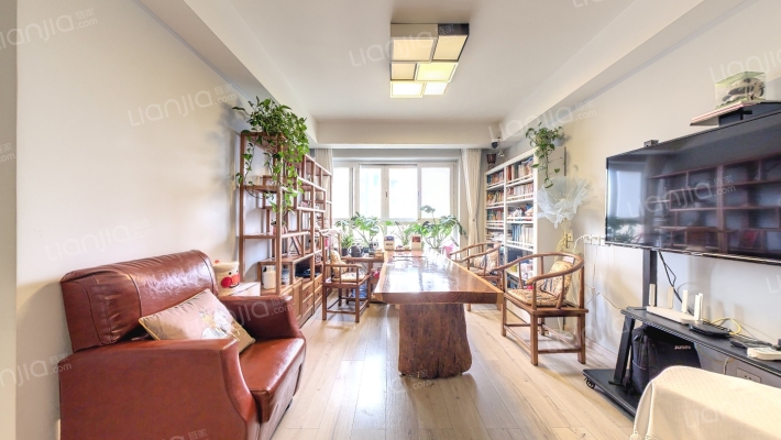 中铁骑士公馆二手房实景图