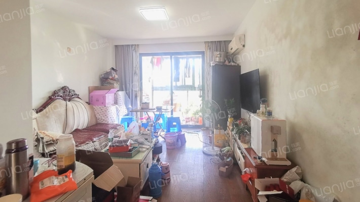 滨水华庭二手房实景图