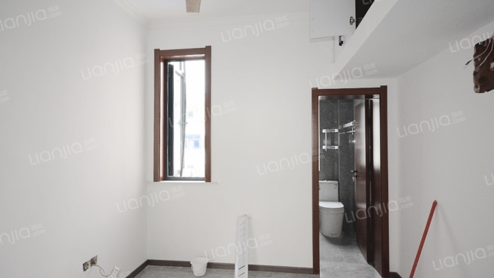 新民新村（四排楼）二手房实景图