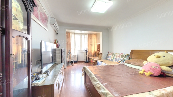 殷行路430弄二手房实景图