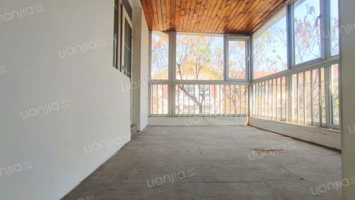 必看房，独栋琉璃湖别墅，产权清晰，无抵押-露台