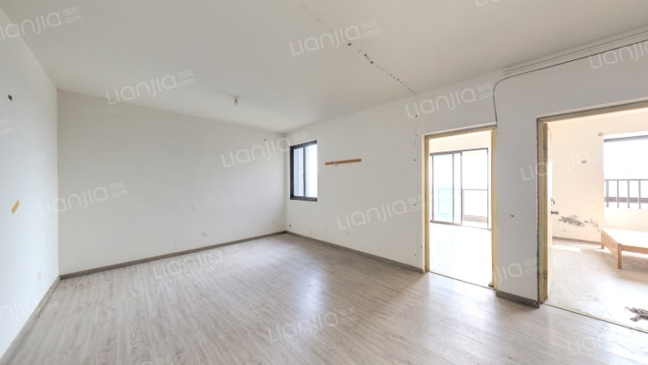 君临名都二手房实景图