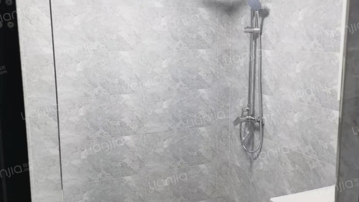 大社区，70年产权，人车分流，小区环境优美-卫生间