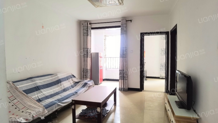 全阳户型，中装修两居，格局好采光好，底楼层-客厅