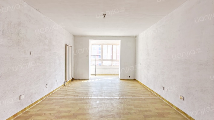 龙福花园二手房实景图