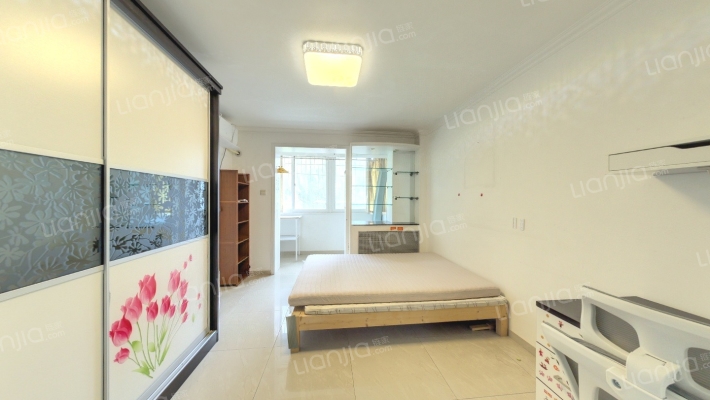 北影小区二手房实景图