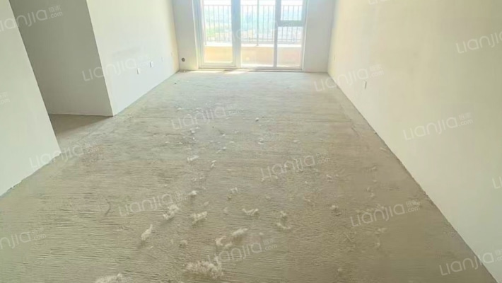 社区规模大 绿化覆盖率高， 居住舒适度高！-客厅