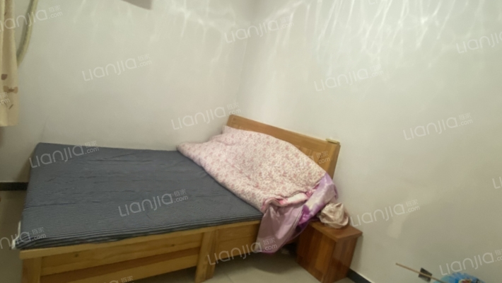 双塔商圈房产，三义，西丁，双塔，小两居 靠谱出售-卧室B