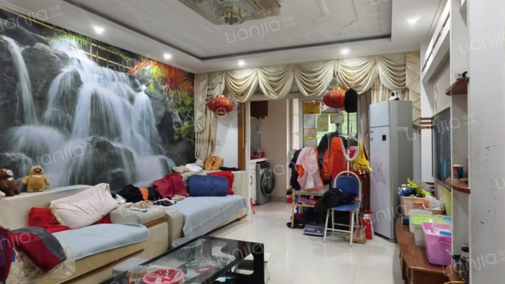 鸿福名苑二手房实景图