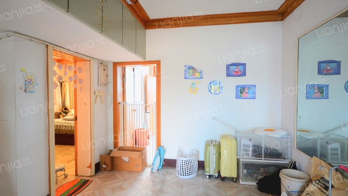 友联巷二院宿舍二手房实景图