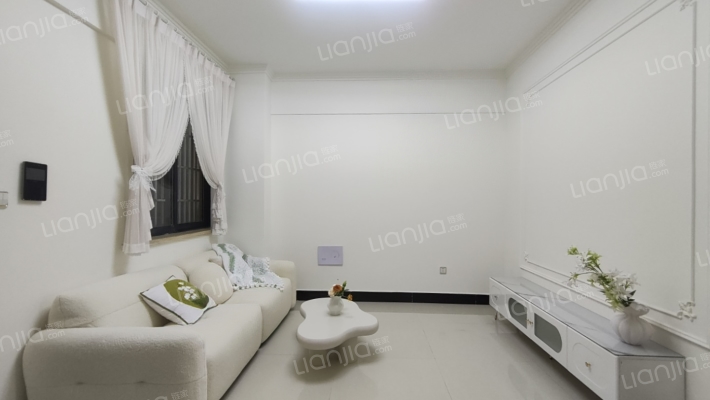 擎天华府二手房实景图