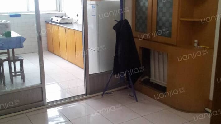 邮政宿舍二手房实景图