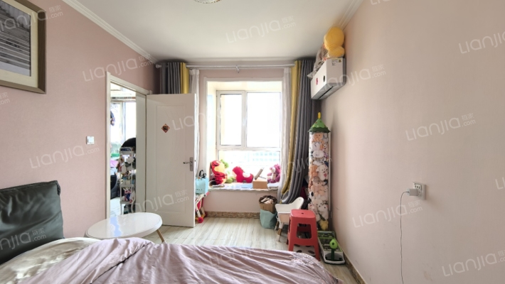 北新家园 2室1厅 东-卧室A