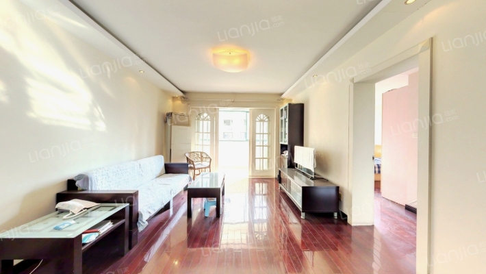 嘉瑞花苑二手房实景图