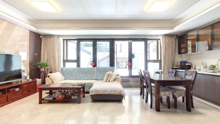 翡翠四季A区二手房实景图