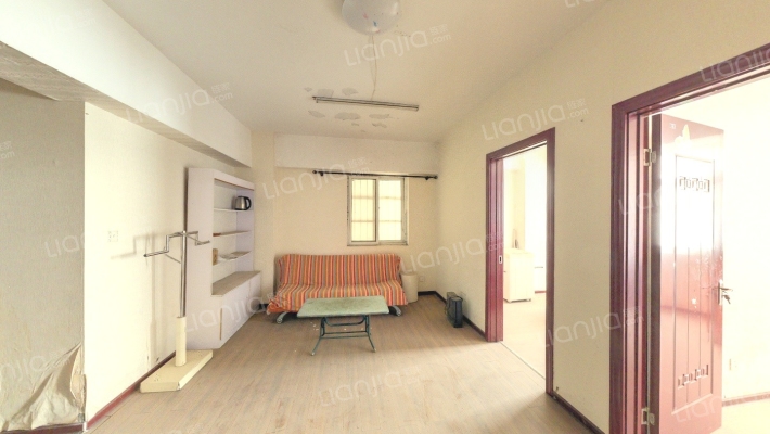 龙苑大厦二手房实景图