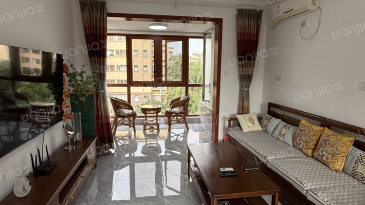 欧亚温泉山庄二手房实景图