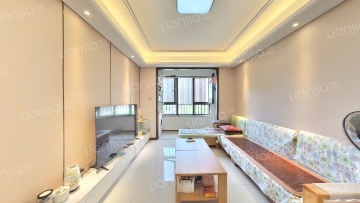 融创湖岸壹号二手房实景图