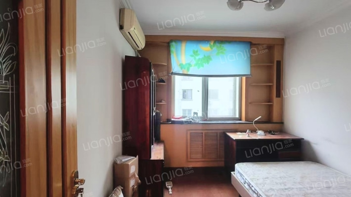 新安小区 3室2厅 南 北-卧室C