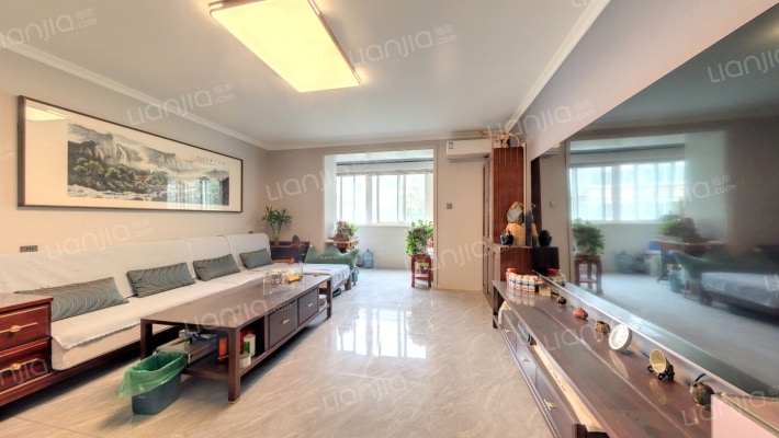 爱西华庭二手房实景图