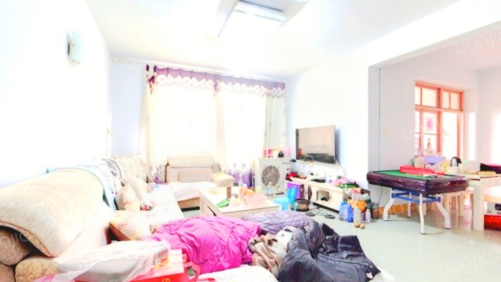 虹海地产家属院二手房实景图