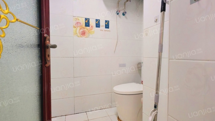 三利中和城一期 2室1厅 南-卫生间