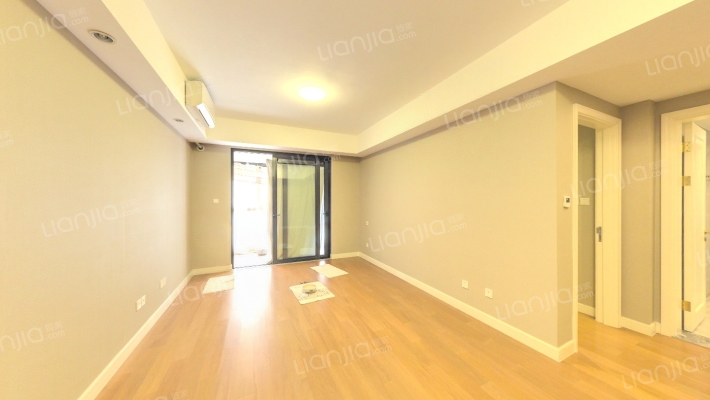 嘉誉山E区二手房实景图