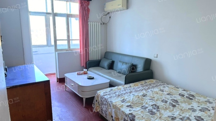 铁中胡同33号院二手房实景图