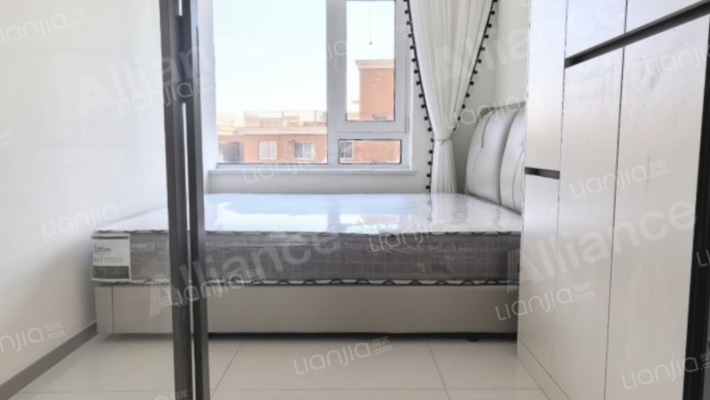 公园8090 3室2厅 南-卧室A