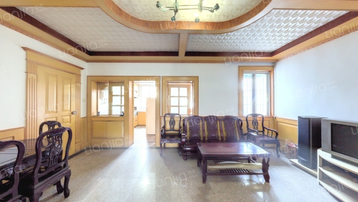 长江中路142号二手房实景图