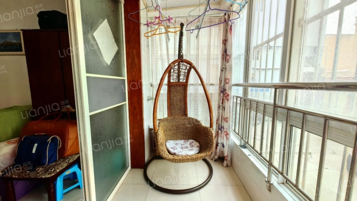 冠云路 汇源大酒店旁 精装低楼层两居-阳台