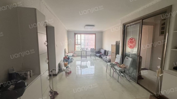 全南两句采光好 107旁电梯房-客厅