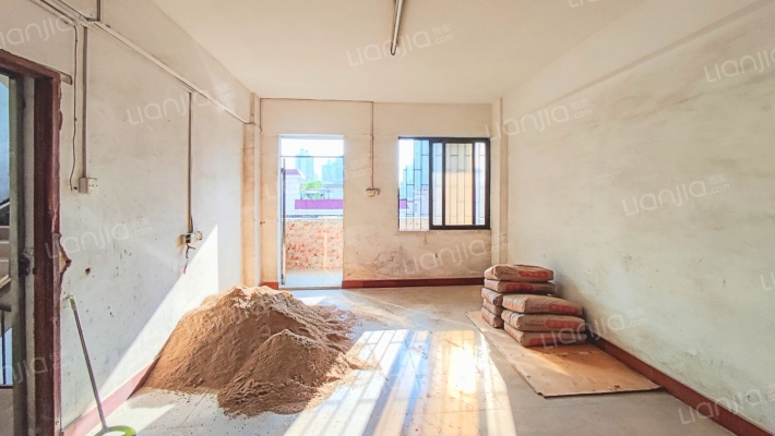 槎桥村二手房实景图