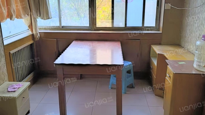 东县门45号二手房实景图