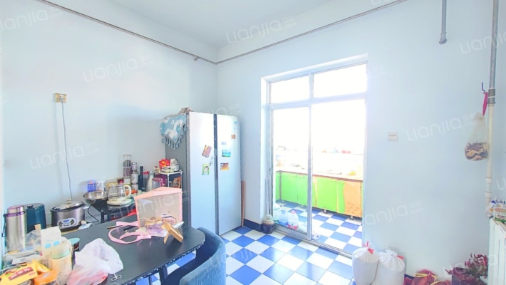 此房满五 中间楼层  生活配套齐全-餐厅