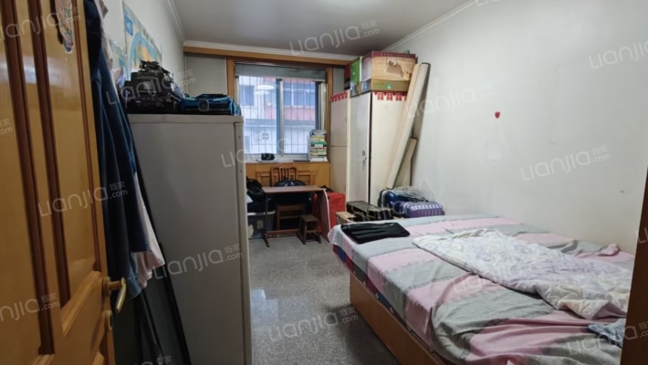 通透大四居，一楼无遮挡，范阳中路南-卧室B