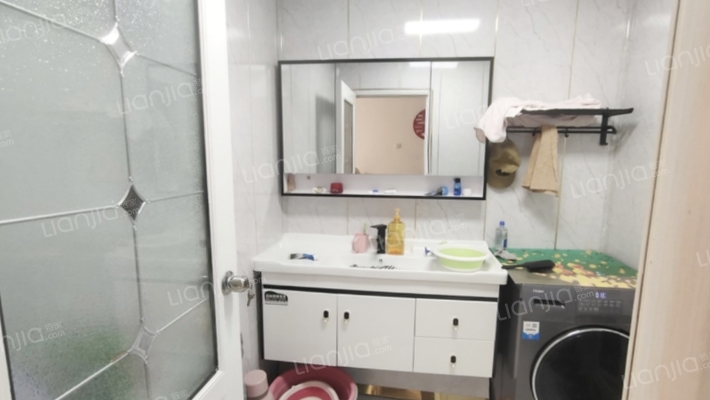 市区板楼社区 满五税低 低楼层 业主靠谱卖-卫生间B