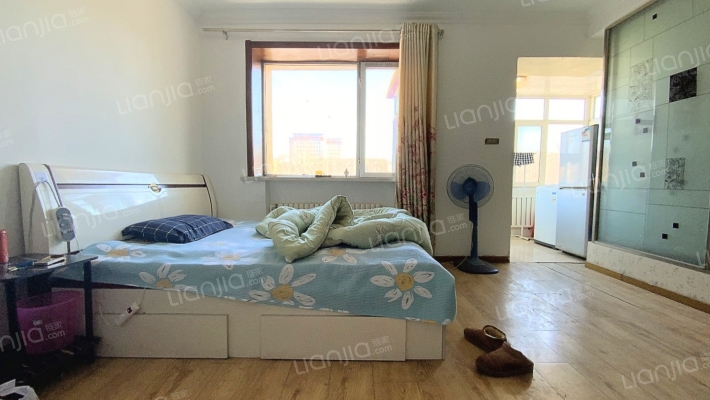 酒精厂家属楼二手房实景图