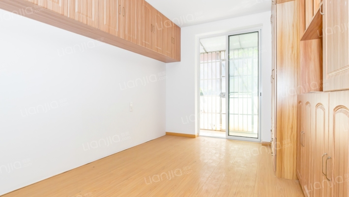 祥德路95号二手房实景图