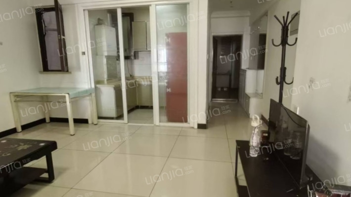 弘德缘 全南两居 中高好楼层 采光好 无遮挡-客厅