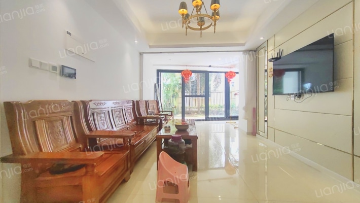 椰林湾海螺园二手房实景图