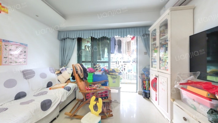 水晶之城三期二手房实景图