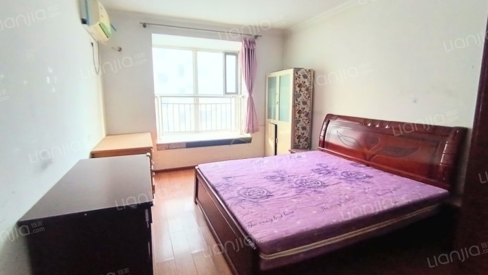 水岸花城，一线河景美宅，标准现房，即买即住-卧室A