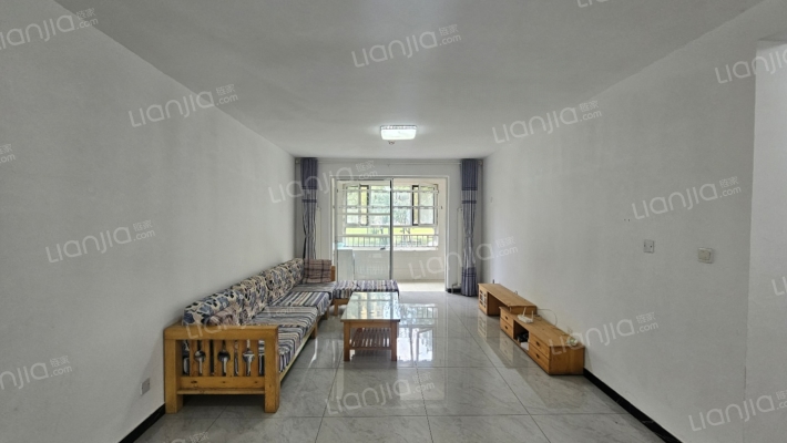 龙泉B区二手房实景图