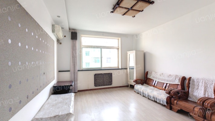 玉河小区十九号院二手房实景图