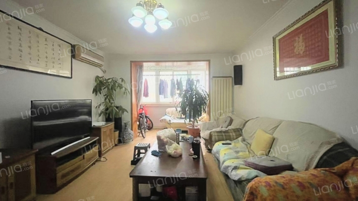 物探局  集中供暖  宝石花物业-客厅