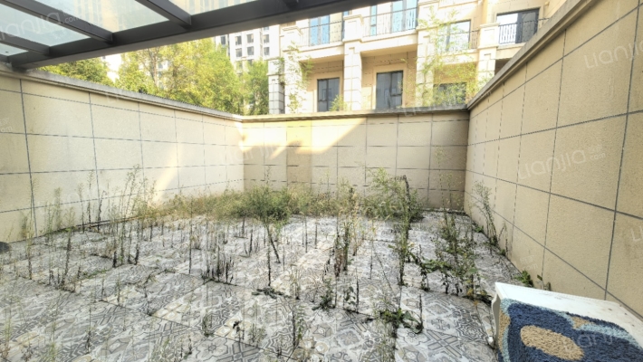 南北通透的联排别墅，品质社区，绿化好，没有遮挡.-露台C